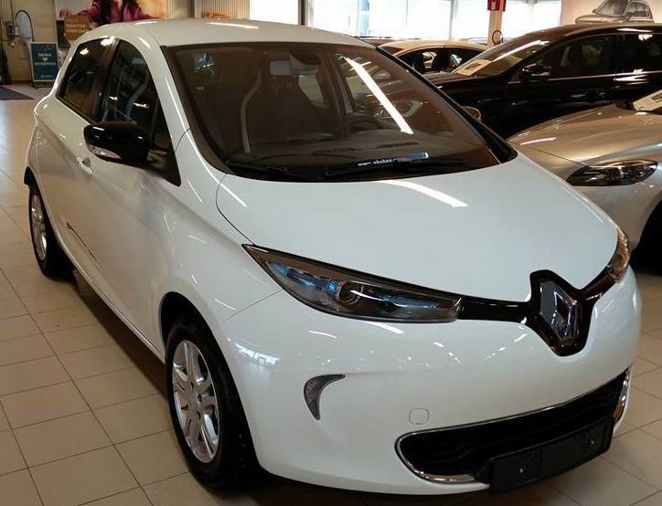 Renault Zoe Intense r240